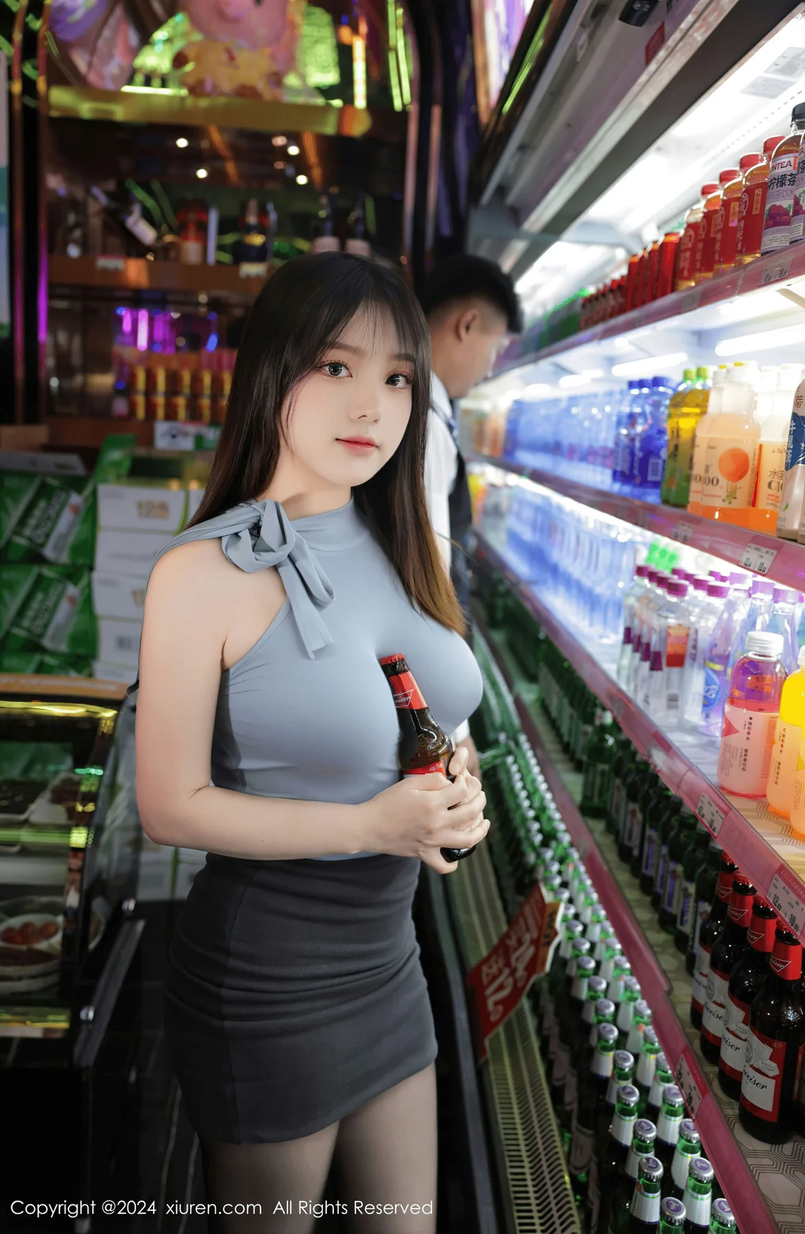 XiuRen 秀人 No.8402 豆瓣酱 KTV场景拍摄性感写真111 - 8