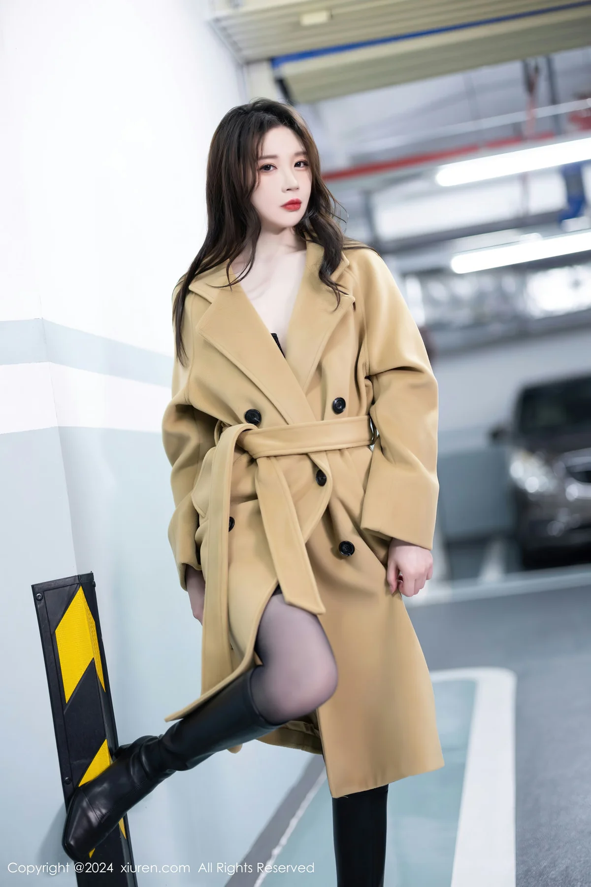 XiuRen 秀人 No.8414 王心悦 蓝色OL服饰性感写真11 - 2