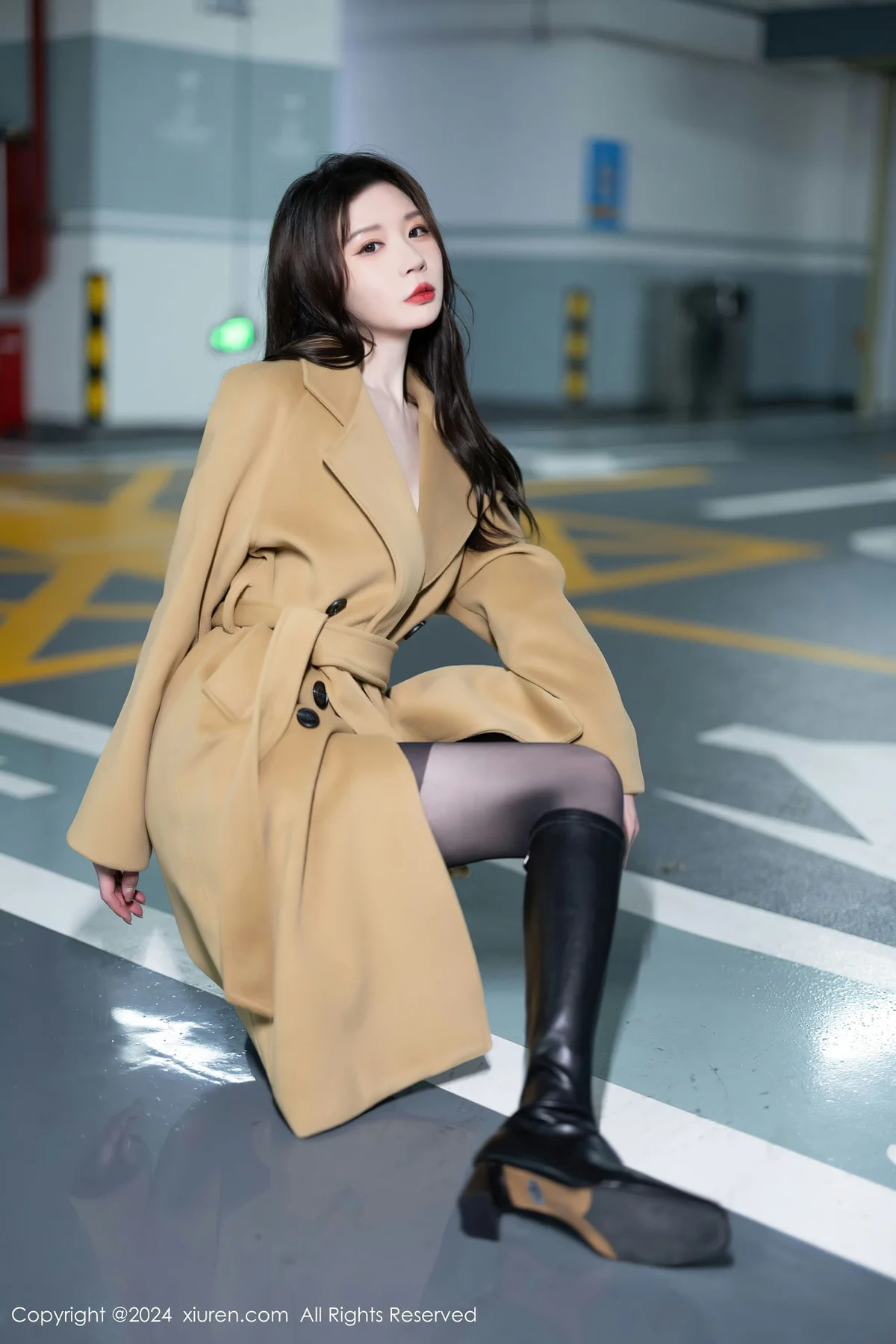 XiuRen 秀人 No.8414 王心悦 蓝色OL服饰性感写真11 - 4