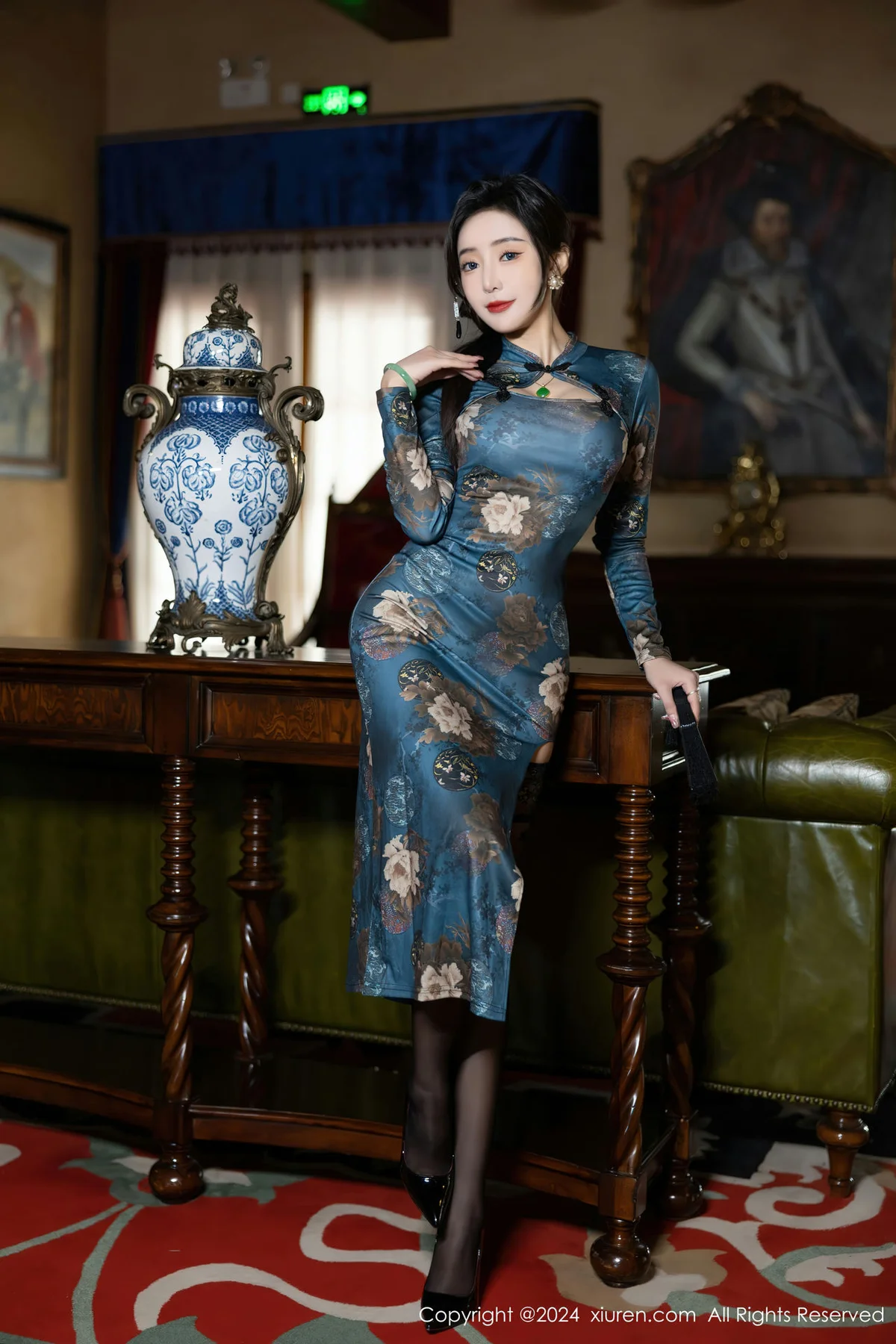 XiuRen 秀人 No.8425 王馨瑶yanni 魅惑黑丝哈尔滨旅拍1 - 7