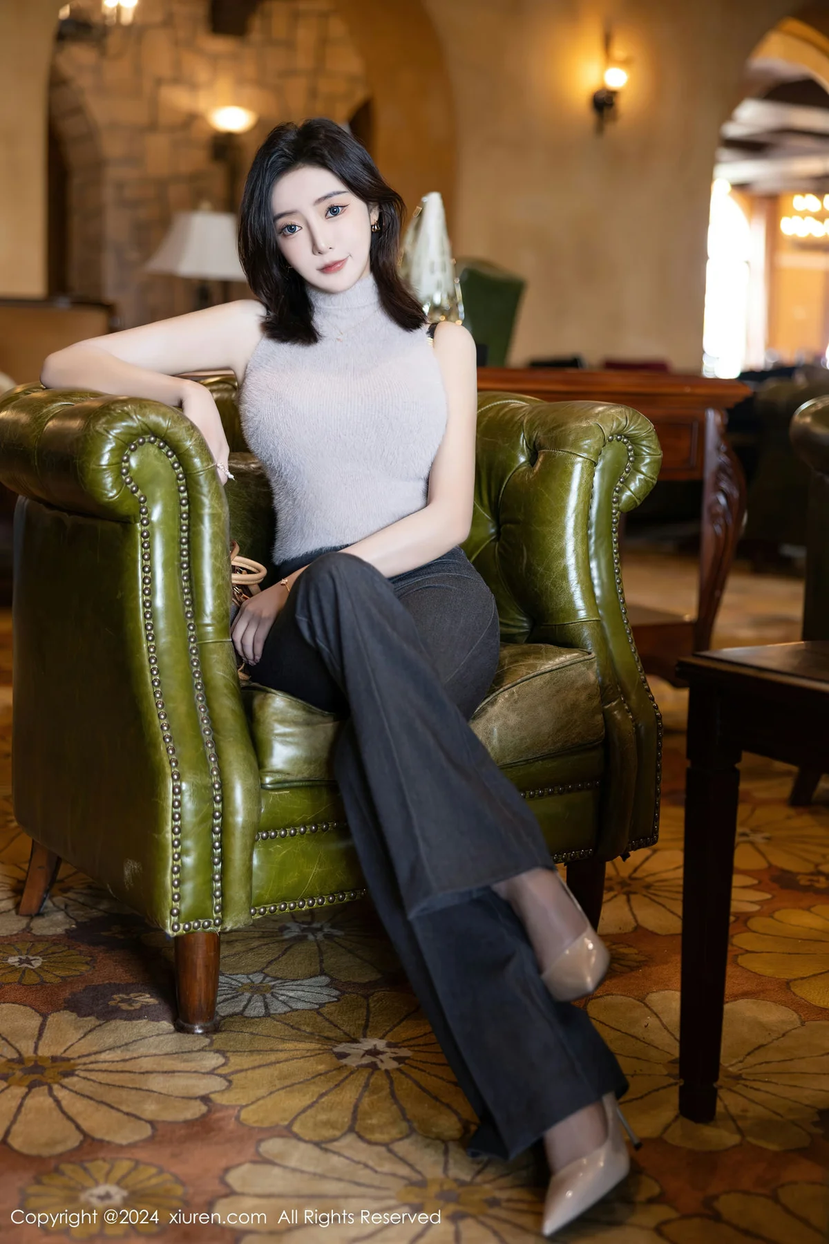 XiuRen 秀人 No.8451 王馨瑶yanni 性感豹纹内衣哈尔滨旅拍 - 9