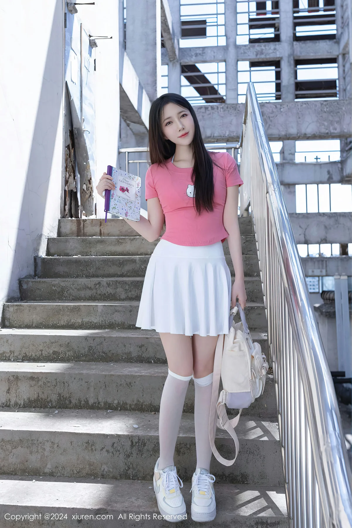 XiuRen 秀人 No.8457 鱼子酱Fish 天台少女性感写真1 - 1