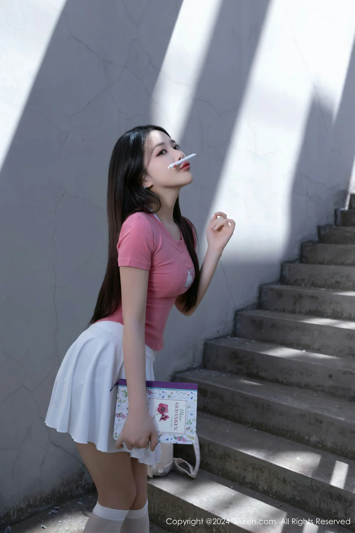 XiuRen 秀人 No.8457 鱼子酱Fish 天台少女性感写真1 - 5