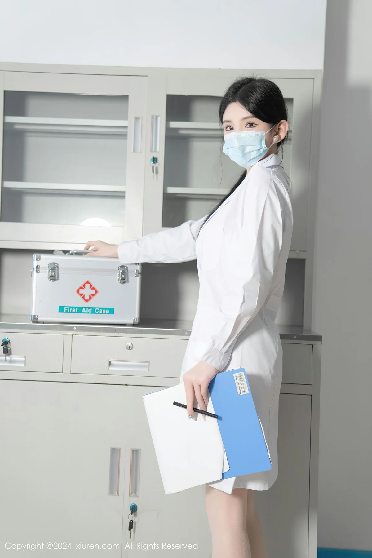 XiuRen 秀人 No.8481 周于希Sally 主题《女医生的特殊治疗》1 - 9