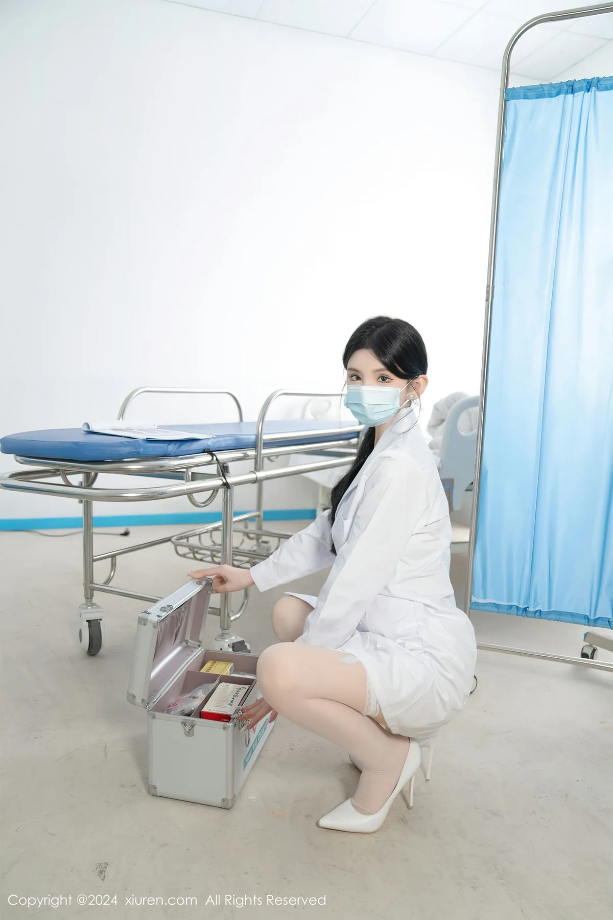 XiuRen 秀人 No.8481 周于希Sally 主题《女医生的特殊治疗》1 - 1