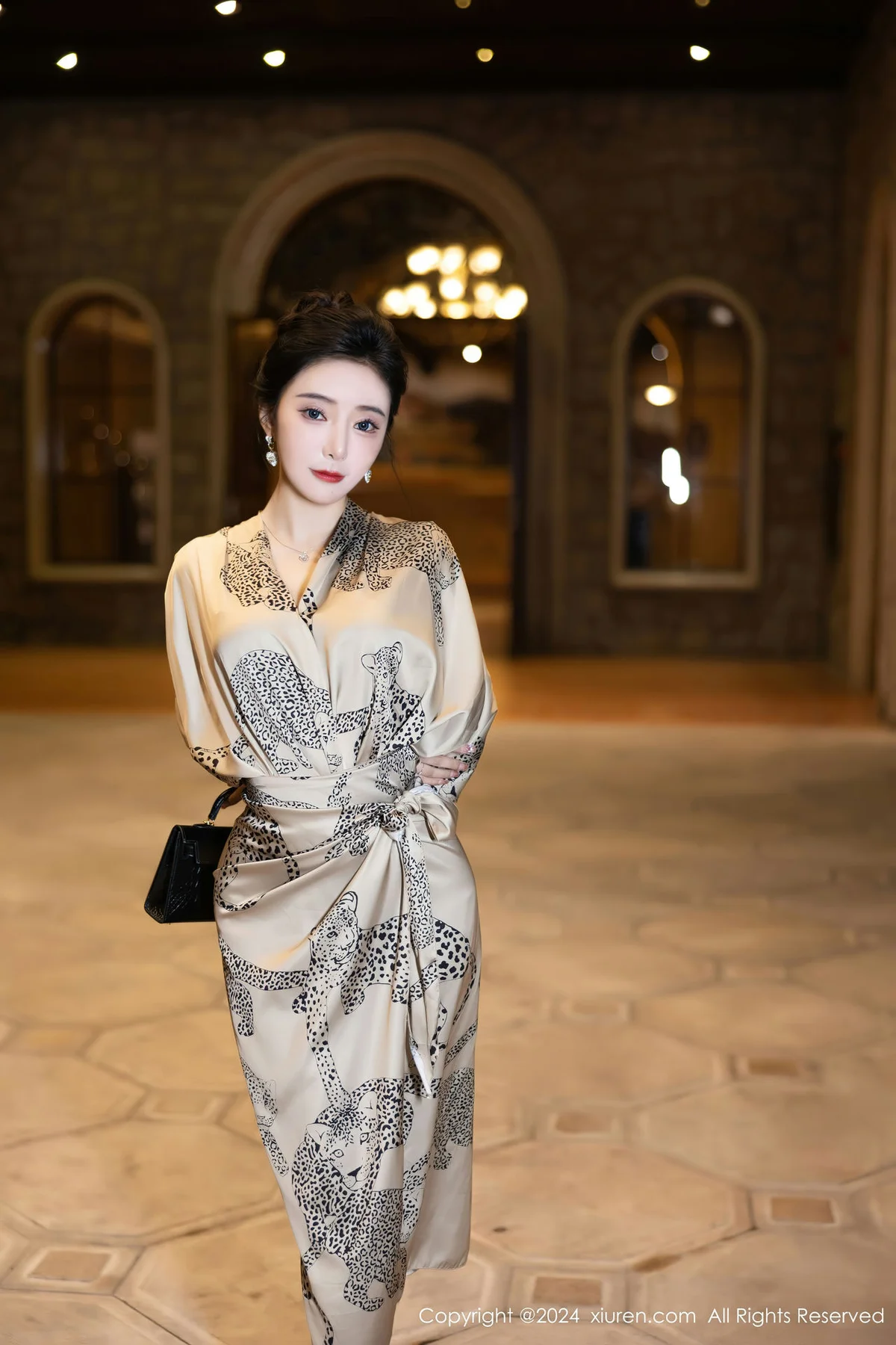 XiuRen 秀人 No.8510 王馨瑶yanni 御姐姿态哈尔滨旅拍22 - 4