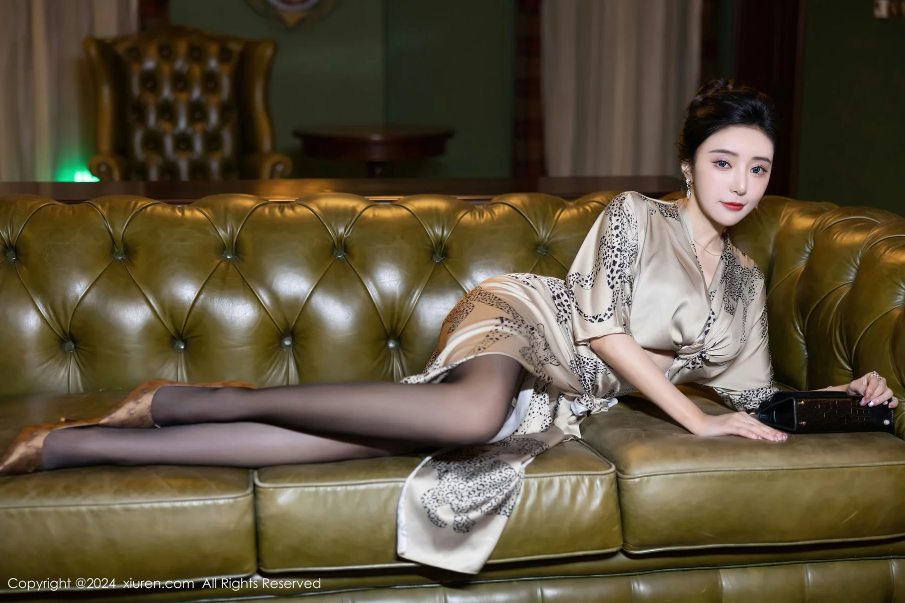 XiuRen 秀人 No.8510 王馨瑶yanni 御姐姿态哈尔滨旅拍22 - 7