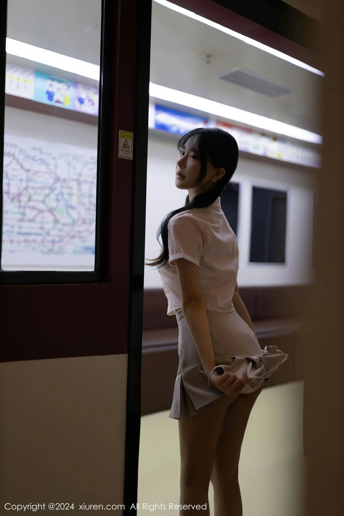 XiuRen 秀人 No.8515 幼幼 浅色学妹制服性感写真11 - 1