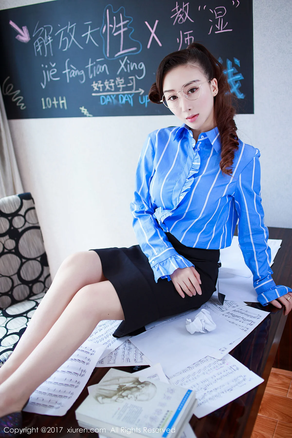 XiuRen 秀人 No.852 性感女教师邹晶晶女王 - 9