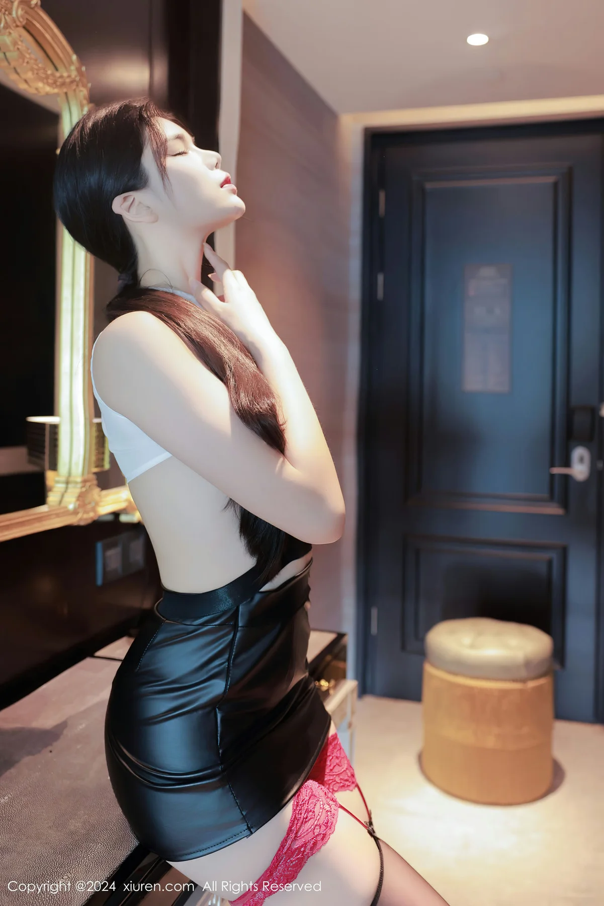 XiuRen 秀人 No.8540 雪糕CiCi 白T黑裙性感写真33 - 9