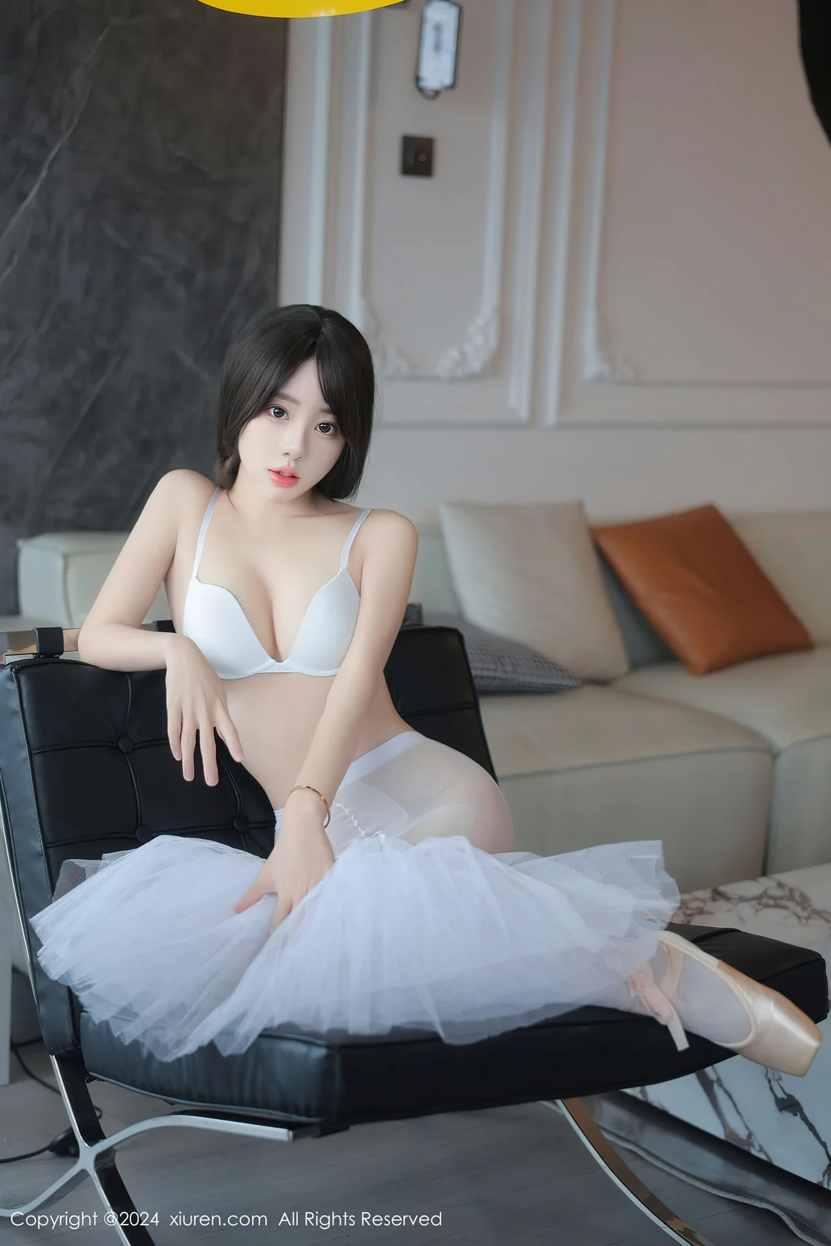 XiuRen 秀人 No.8564 桃妖夭 白色芭蕾连体衣性感写真 - 8