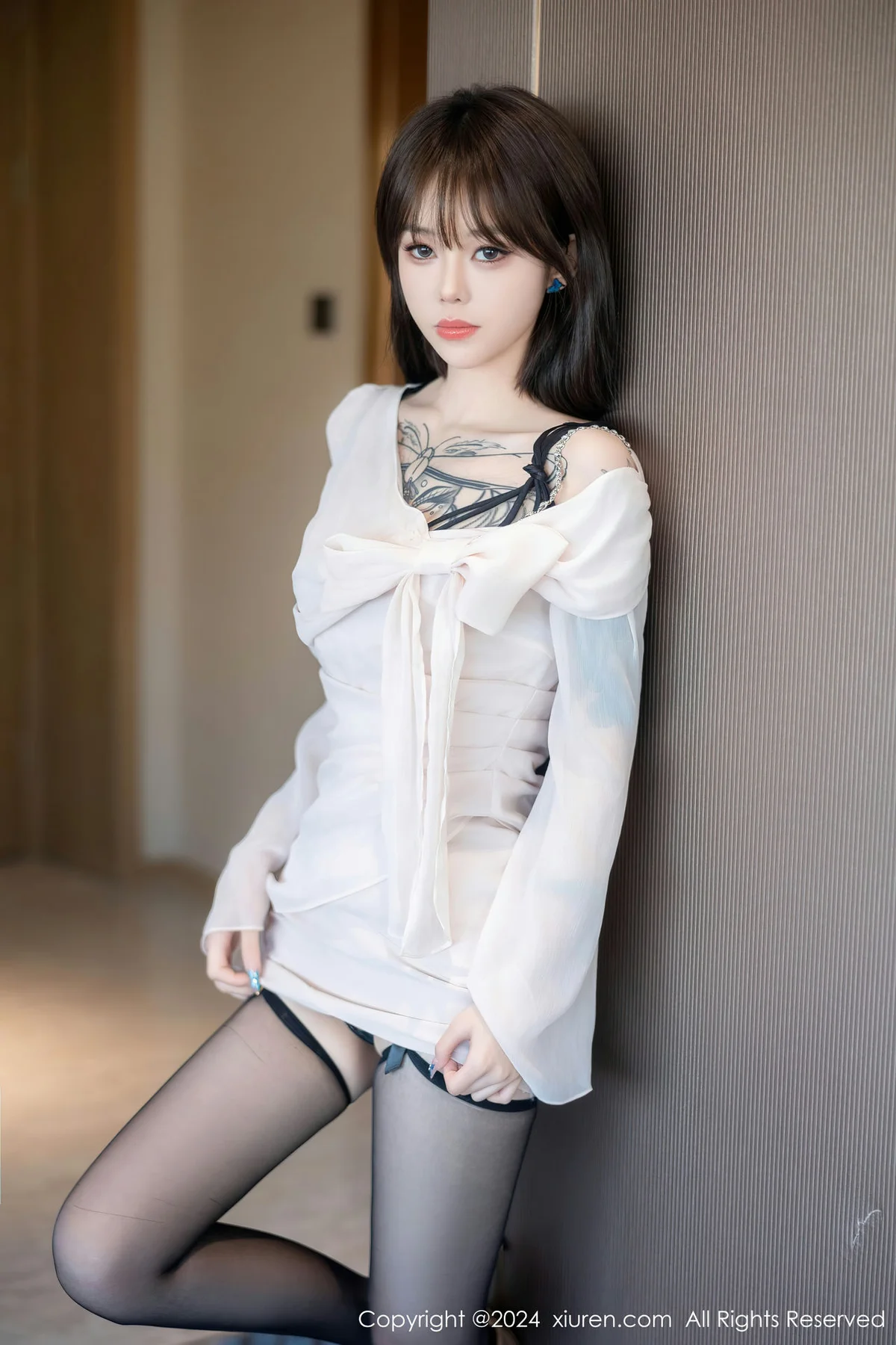 XiuRen 秀人 No.8591 奶瓶. 马兴国黑色情趣性感写真1 - 6