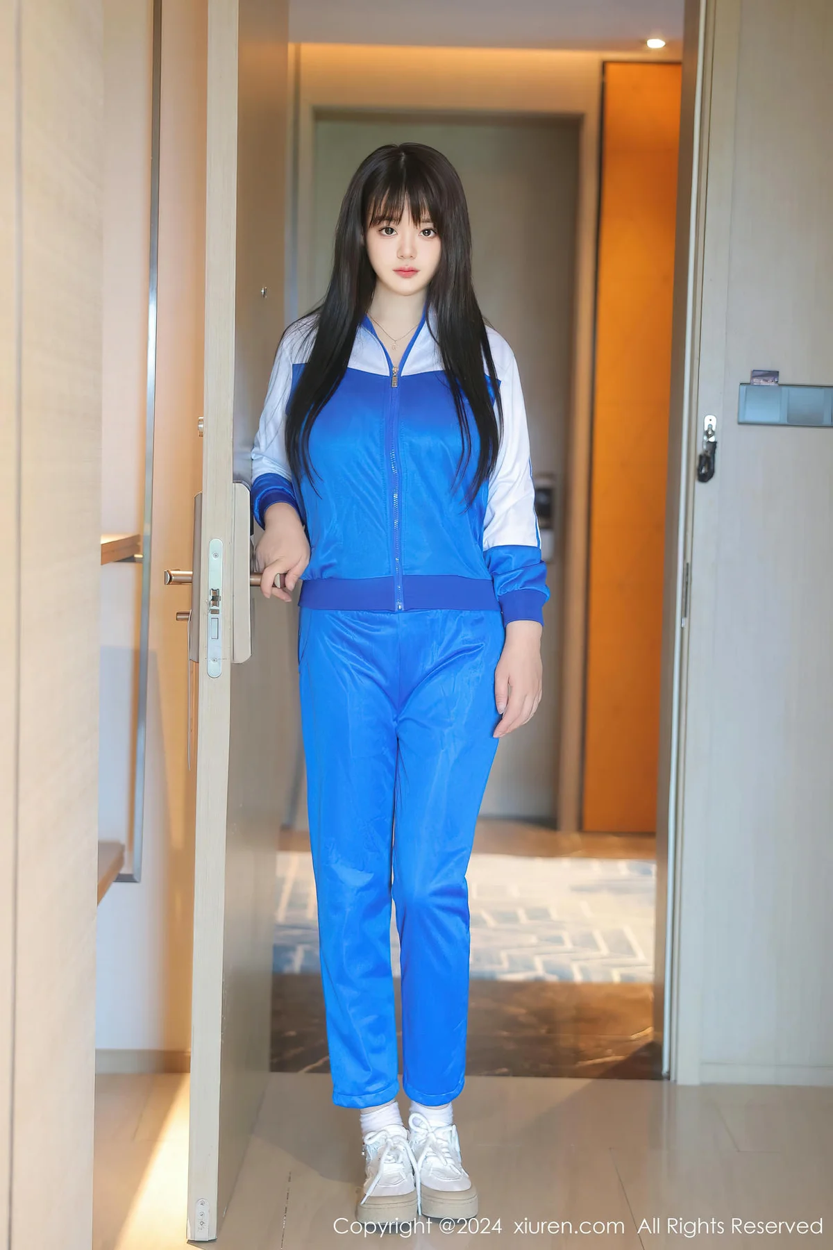 XiuRen 秀人 No.8631 陈柒柒 感蓝色学妹服饰性感写真1 - 1