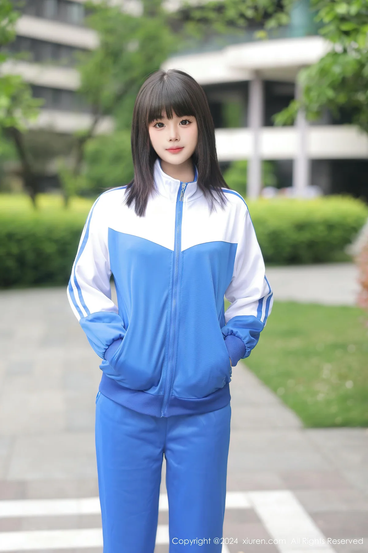 XiuRen 秀人 No.8647 徐若兮学生装搭配性感写真 - 1