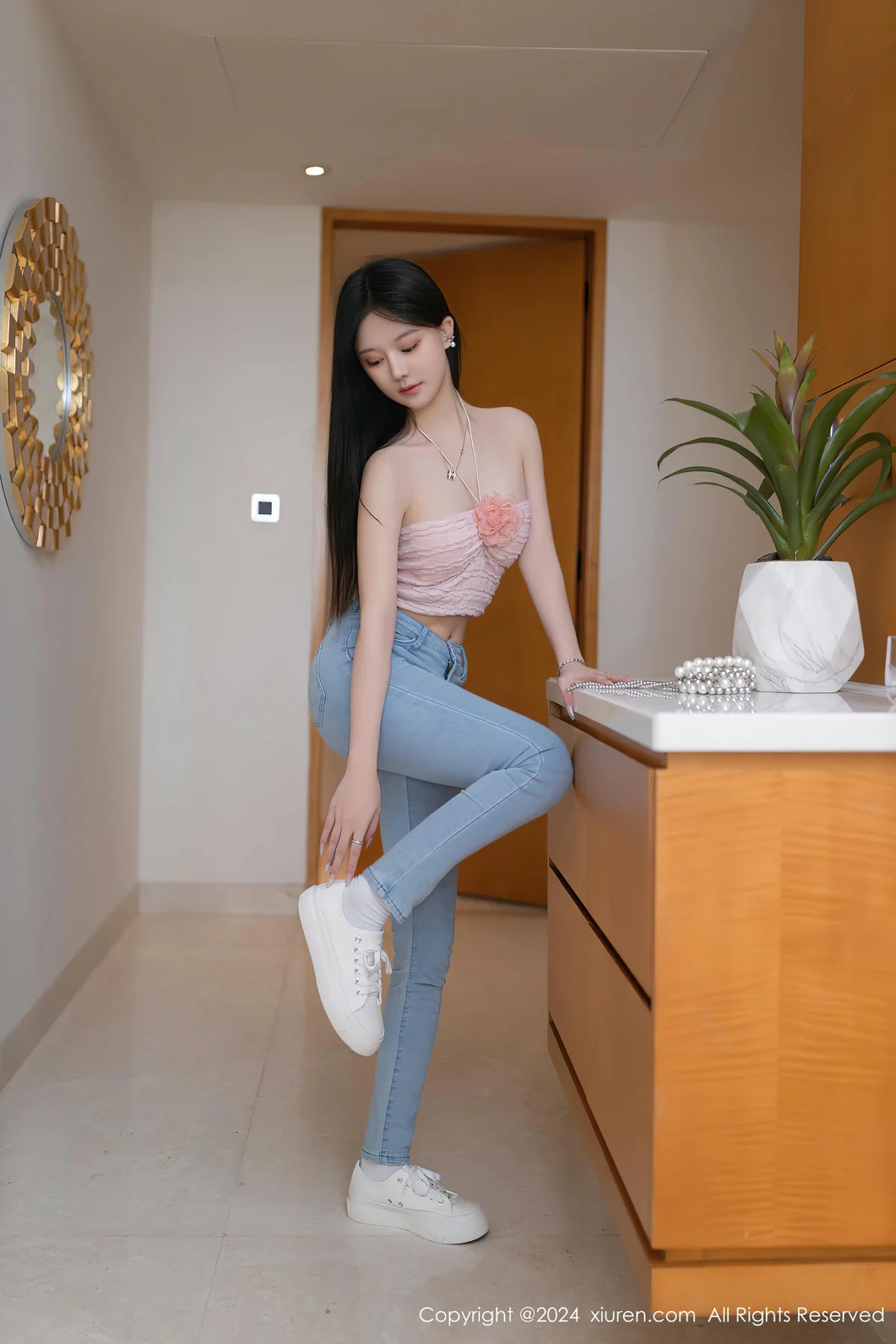 XiuRen 秀人 No.8672 幼幼 多面视角演绎性感写真1 - 10