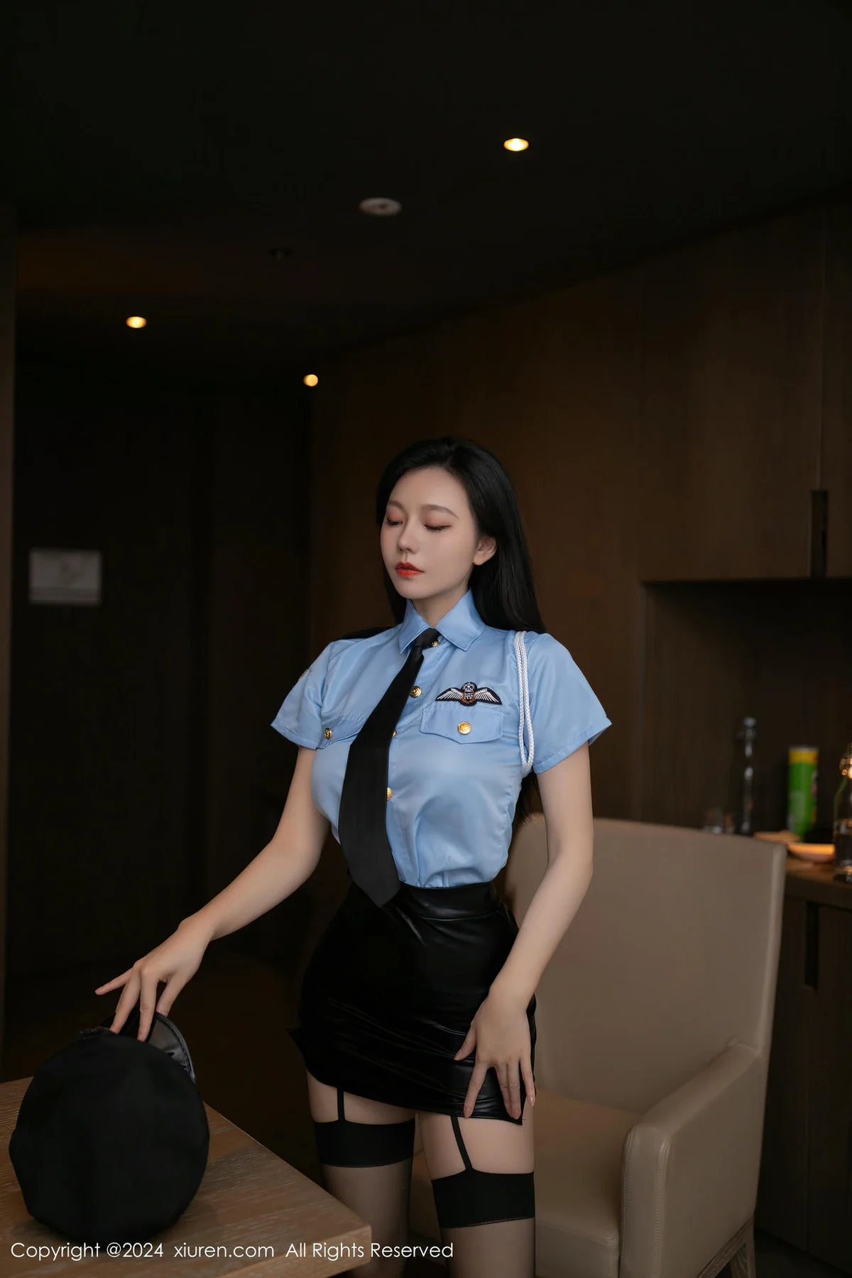 XiuRen 秀人 No.8681 安然anran 蓝色制服迪拜旅拍1 - 10