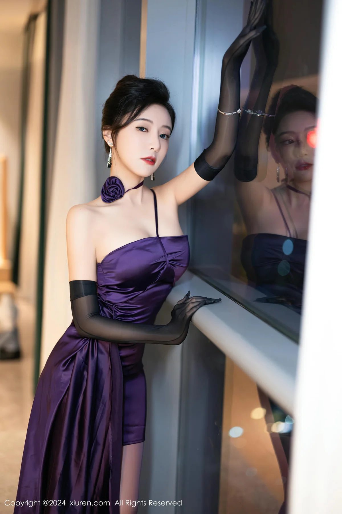 XiuRen 秀人 No.8698 王馨瑶yanni 紫色丝袜性感写真1 - 8