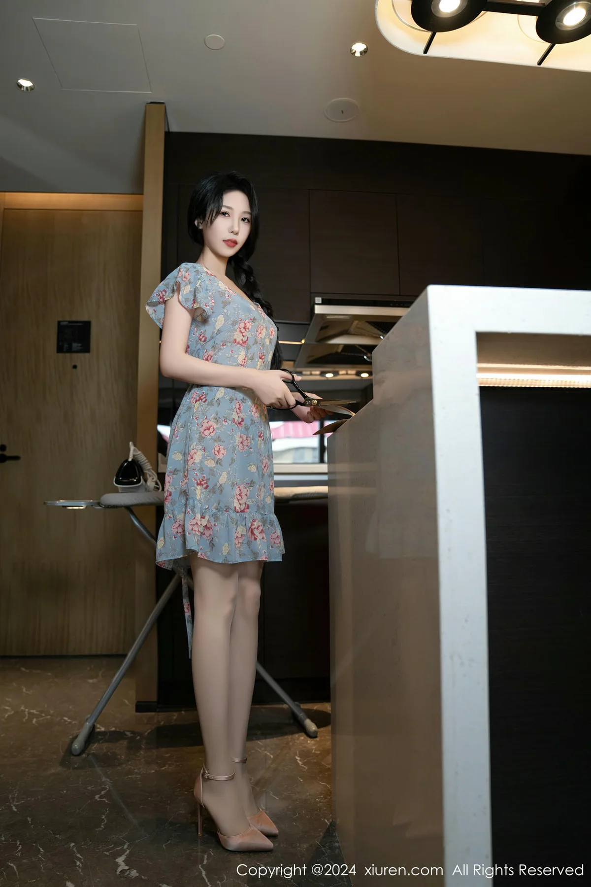 XiuRen 秀人 No.8704 利世 诱人灰丝性感写真3 - 3