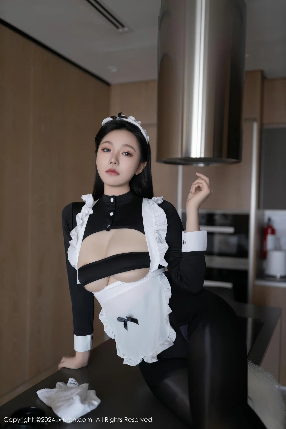 XiuRen 秀人 No.8720 安然anran 黑色女仆服饰迪拜旅拍11 - 2