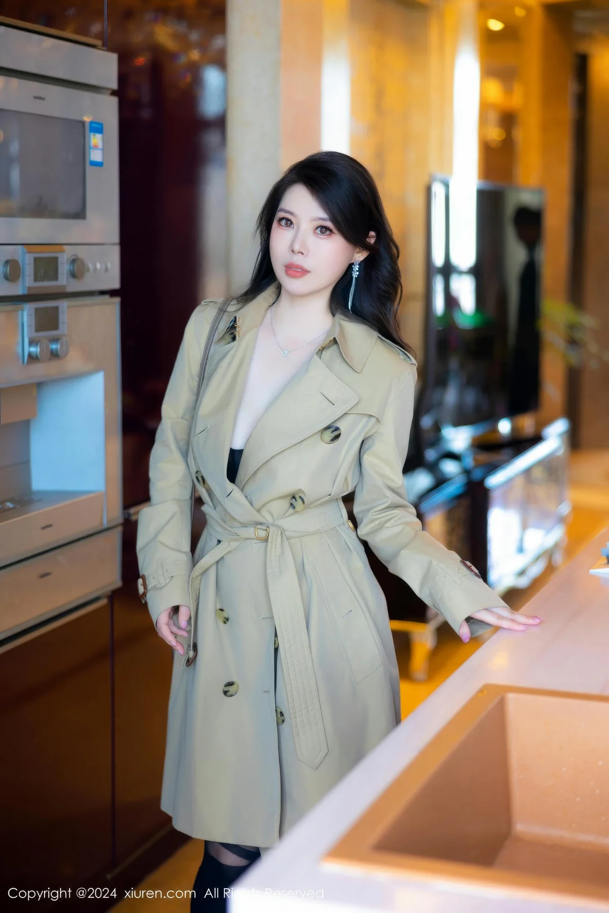 XiuRen 秀人 No.8747 白茹雪 浅色风衣性感写真3 - 1