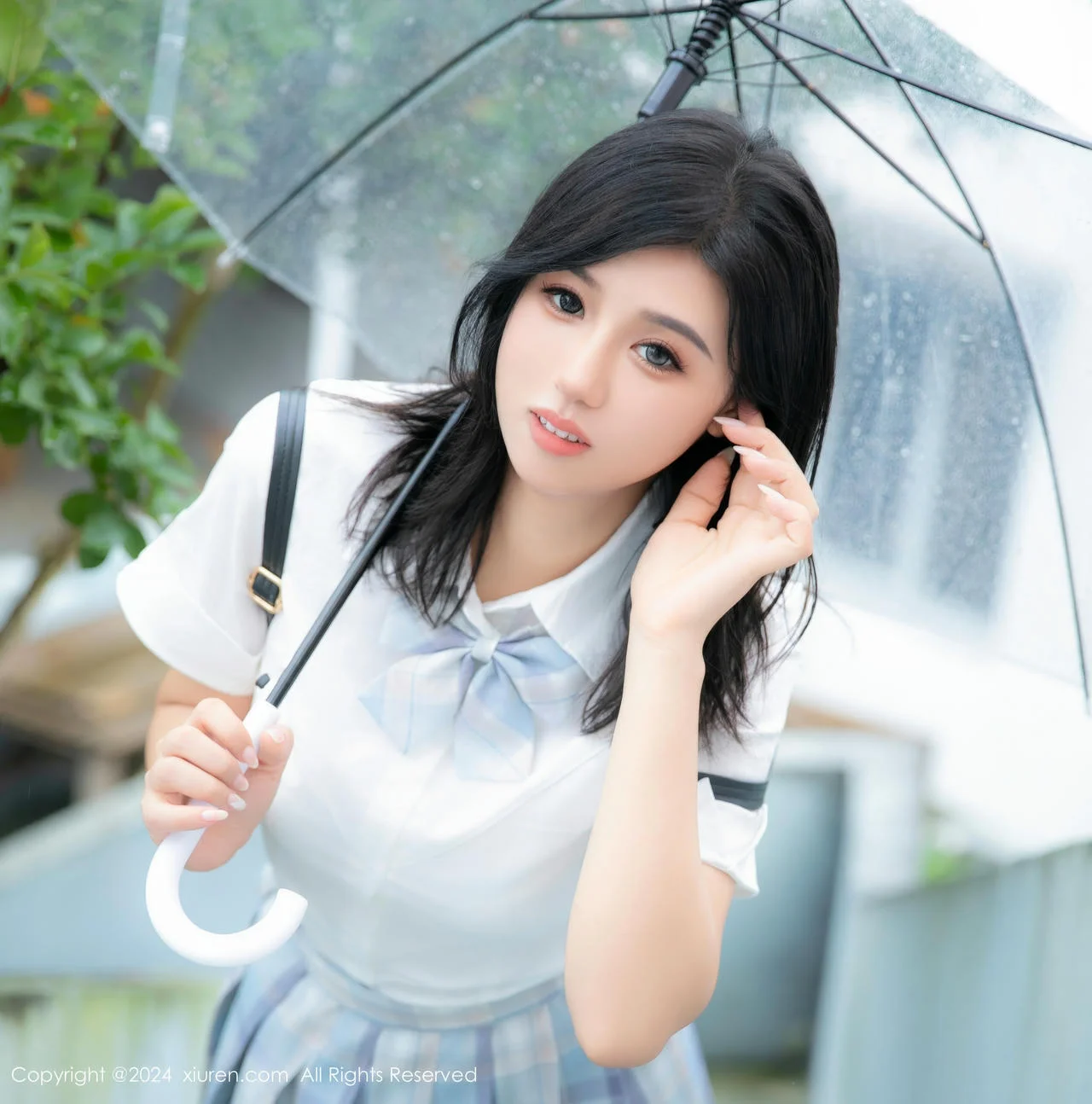 XiuRen 秀人 No.8759 金小依 白色学生装搭配性感写真2 - 5