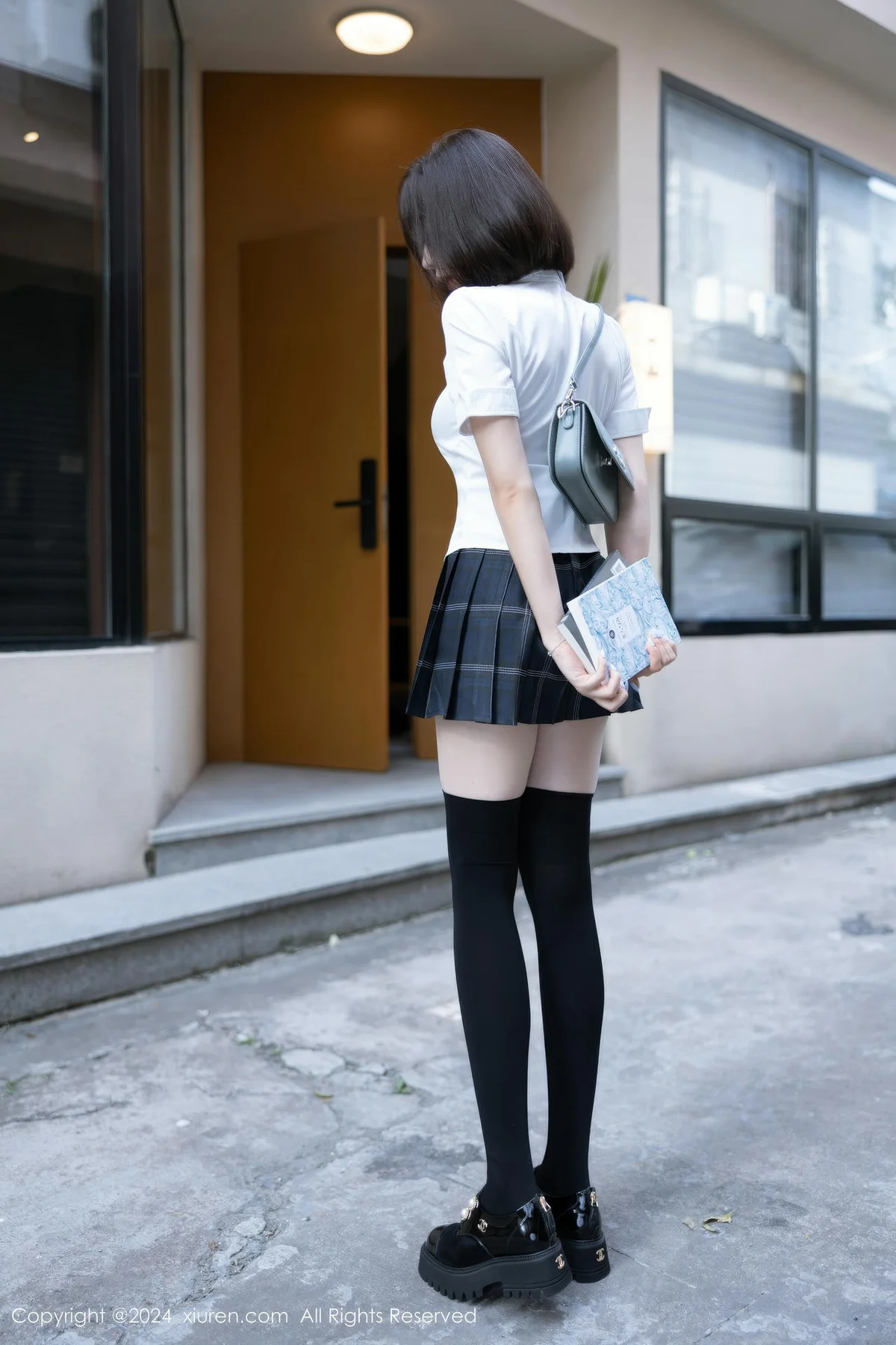 XiuRen 秀人 No.8785 徐莉芝Booty 学生制服性感写真11 - 10