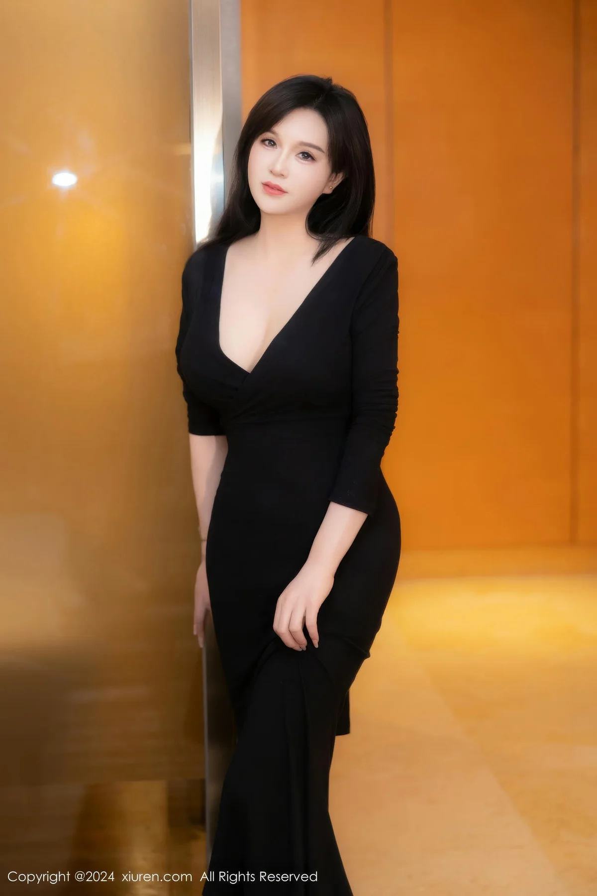 XiuRen 秀人 No.8787 水水姐 首套写真巨乳黑丝3 - 5