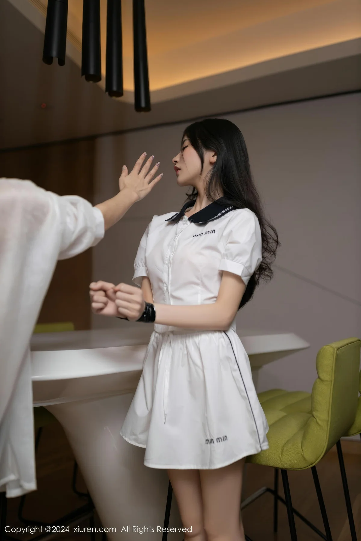 XiuRen 秀人 No.8793 鱼尾fish 诱人白色丝袜性感写真111 - 10