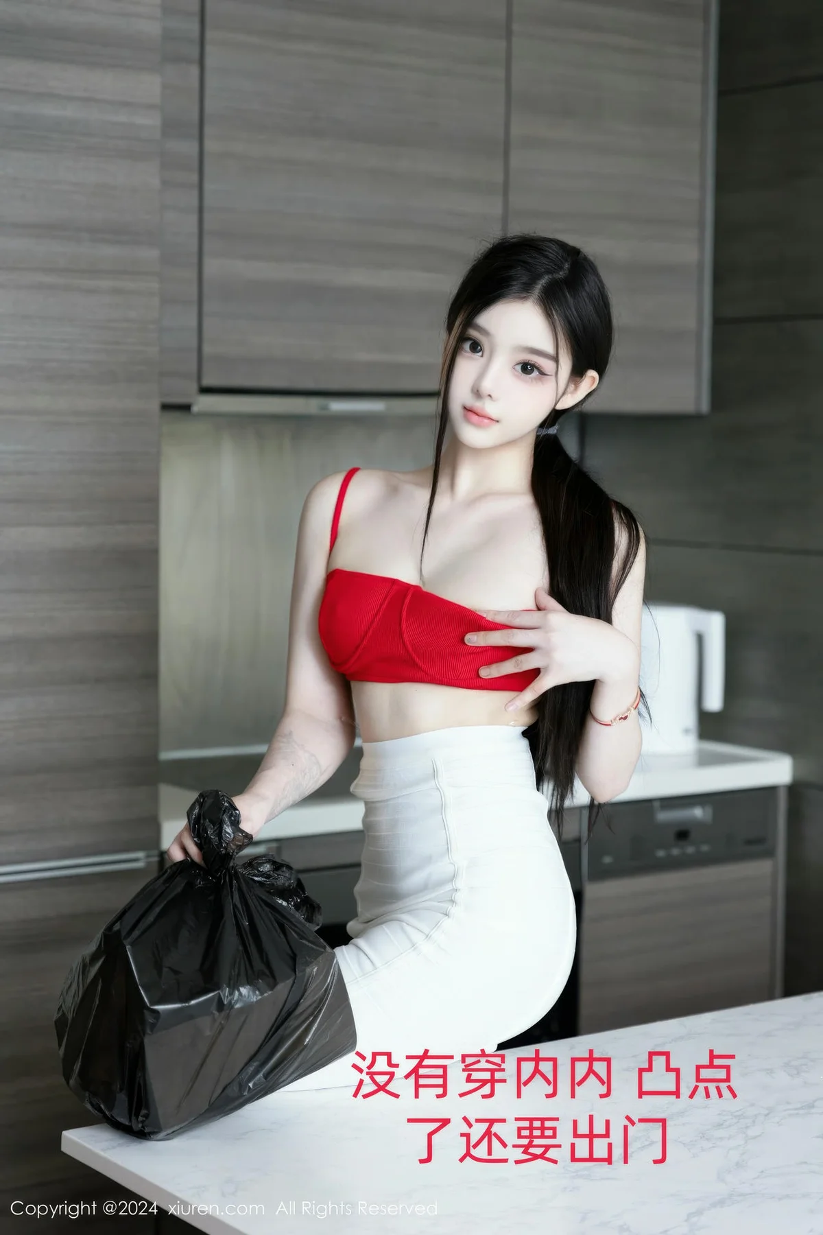 XiuRen 秀人 No.8794 龙雪儿 红色情内衣性感写真111 - 1