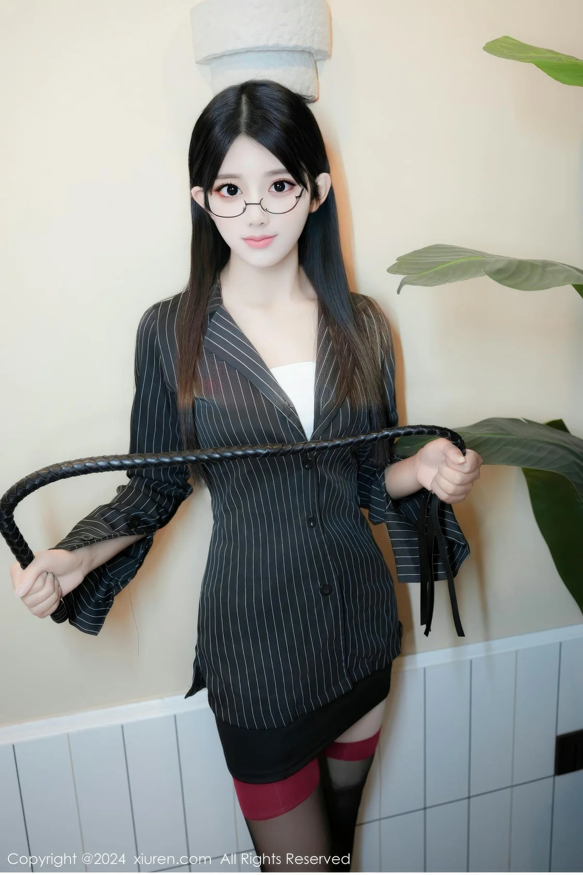 XiuRen 秀人 No.8802 美少女 黑色OL性感写真 - 10