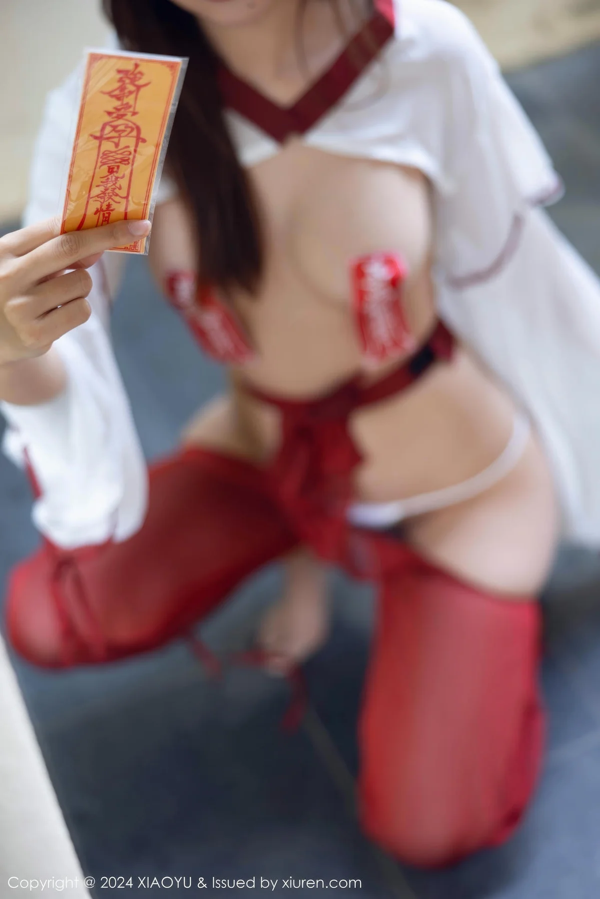 XiuRen 秀人 No.8814 绮里嘉ula 白色造型服饰性感写真1 - 2