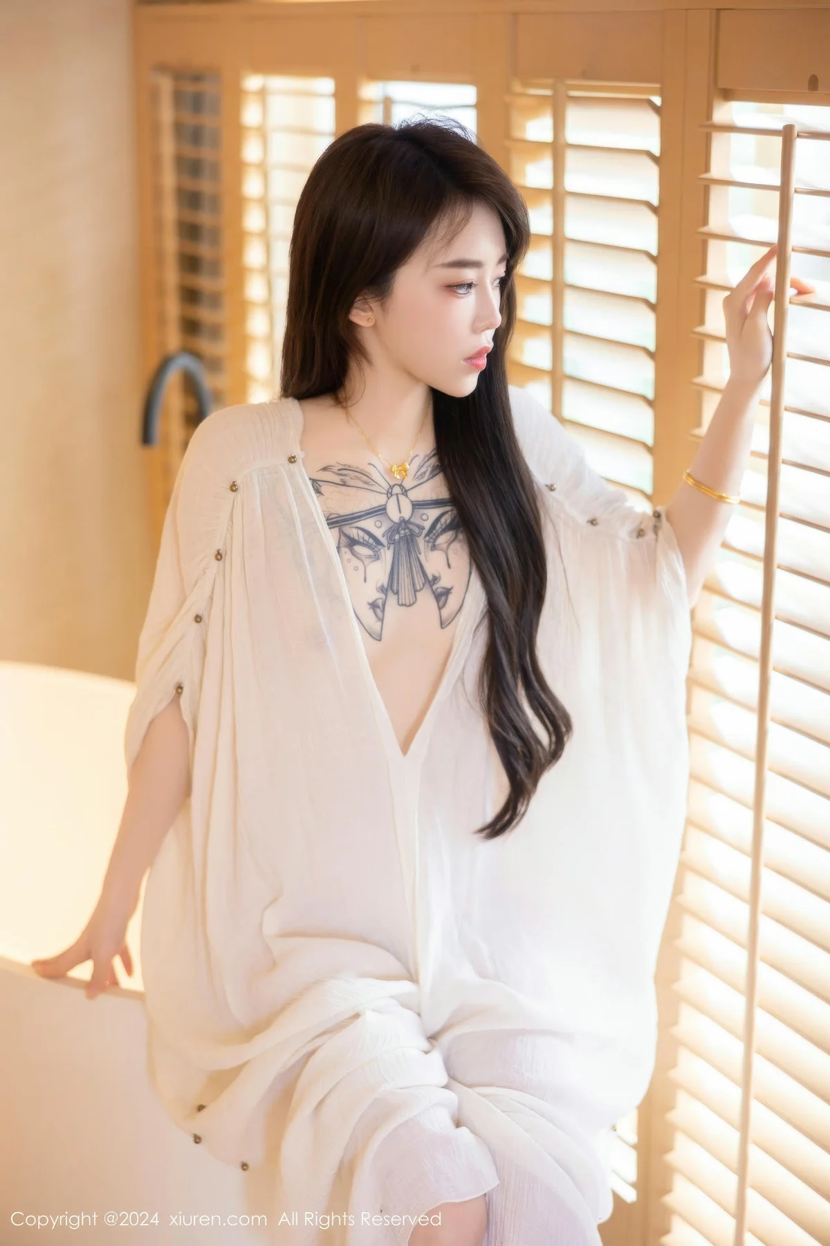 XiuRen 秀人 No.8842 夏竹 浅色连衣裙性感写真 - 7