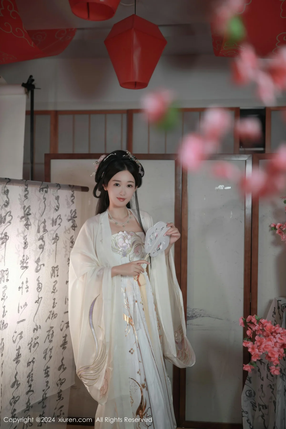 XiuRen 秀人 No.8898 唐安琪 浅色古装迪拜旅拍11 - 6