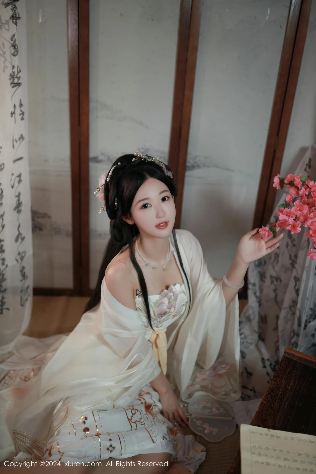 XiuRen 秀人 No.8898 唐安琪 浅色古装迪拜旅拍11 - 8