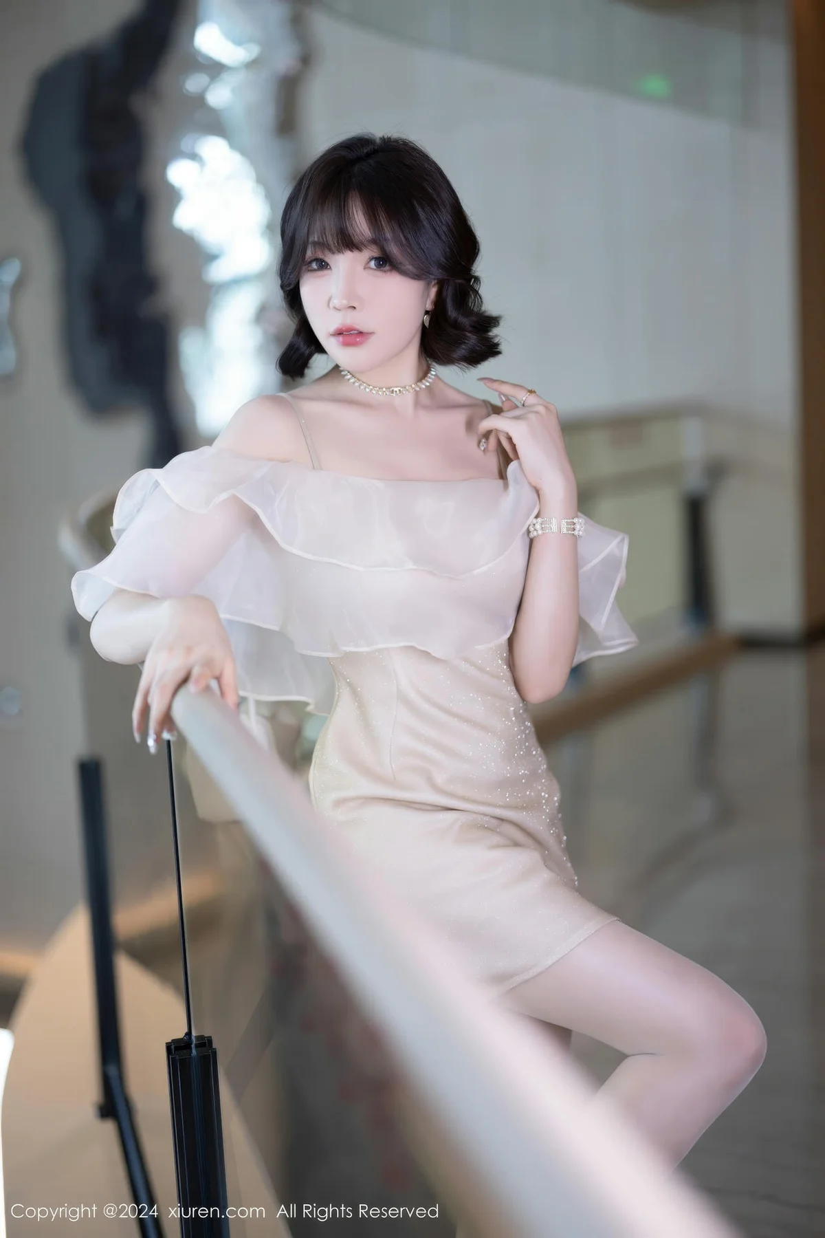 XiuRen 秀人 No.8917 徐莉芝Booty 黑色情趣内衣性感写真3 - 1