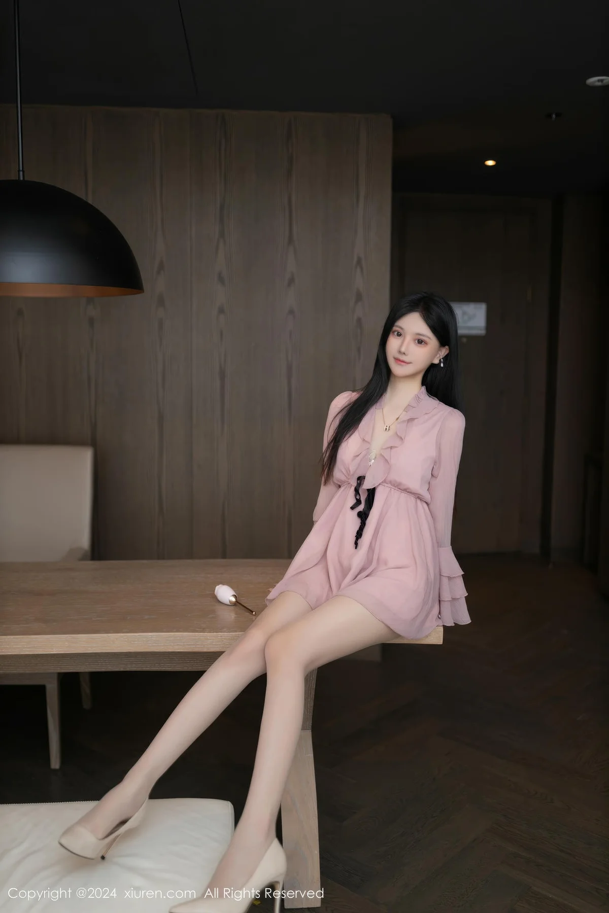 XiuRen 秀人 No.8925 幼幼 紫色连衣短裙性感写真1 - 3