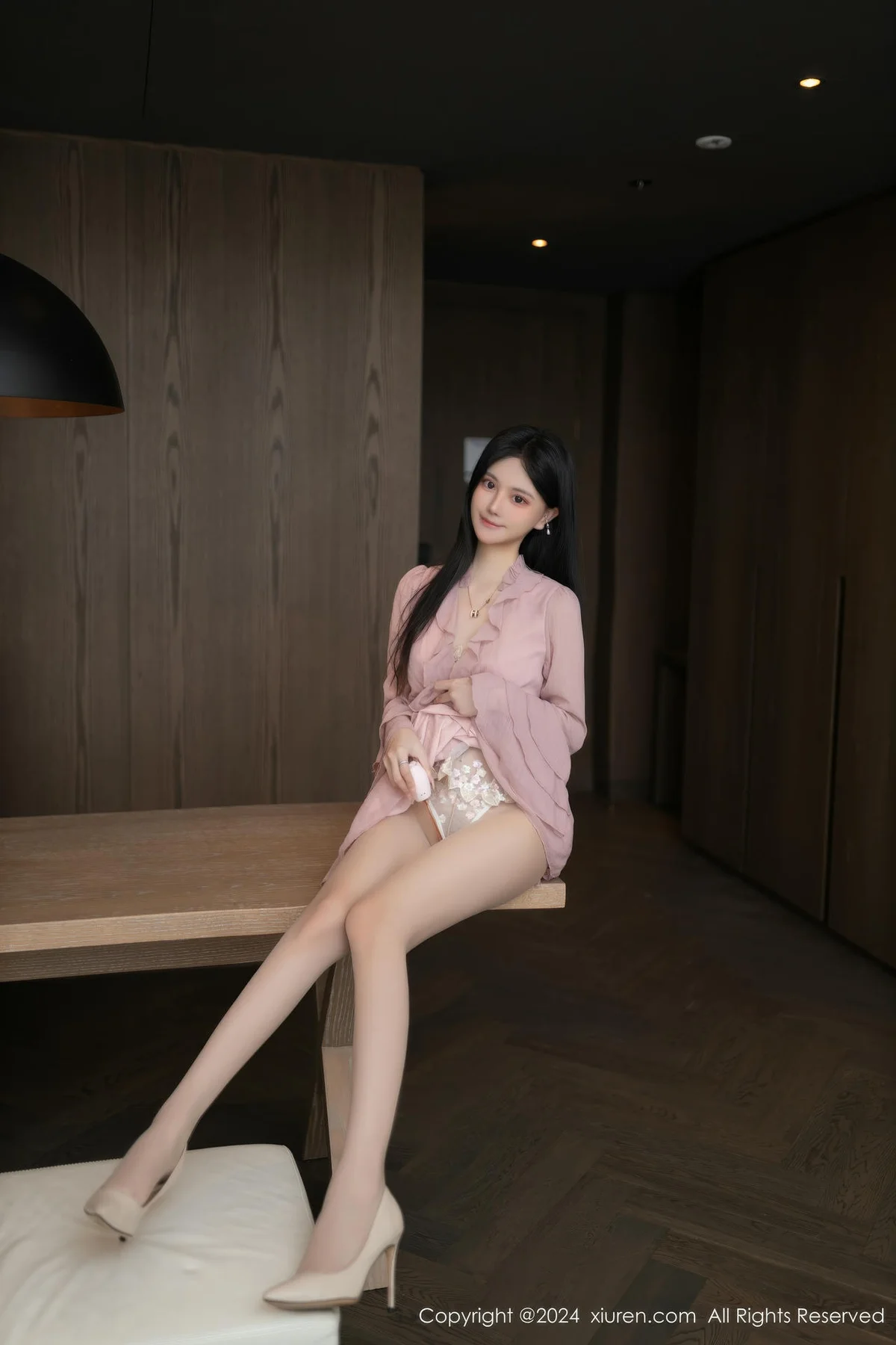 XiuRen 秀人 No.8925 幼幼 紫色连衣短裙性感写真1 - 4