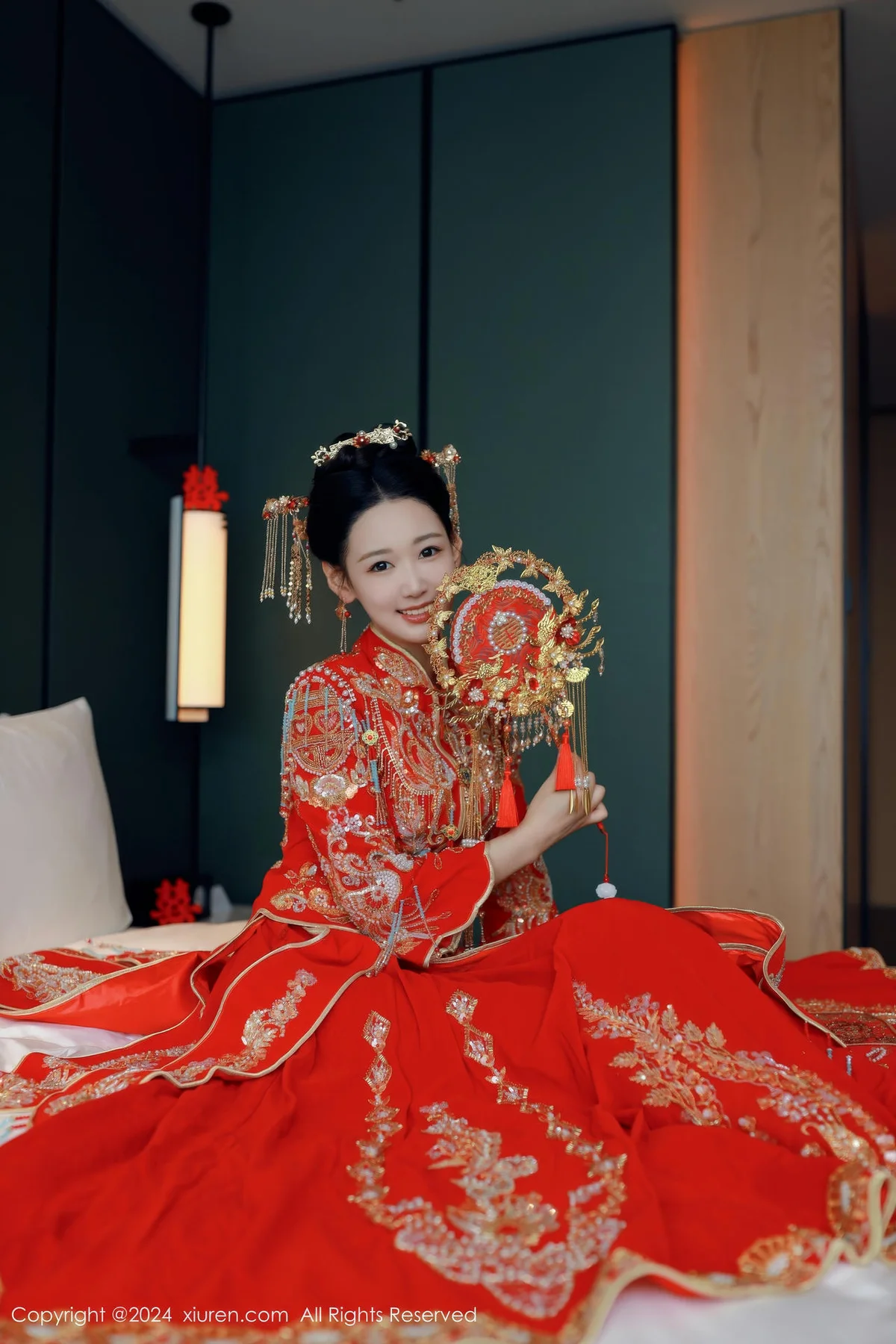 XiuRen 秀人 No.8972 唐安琪 红色新娘服饰迪拜旅拍111 - 9