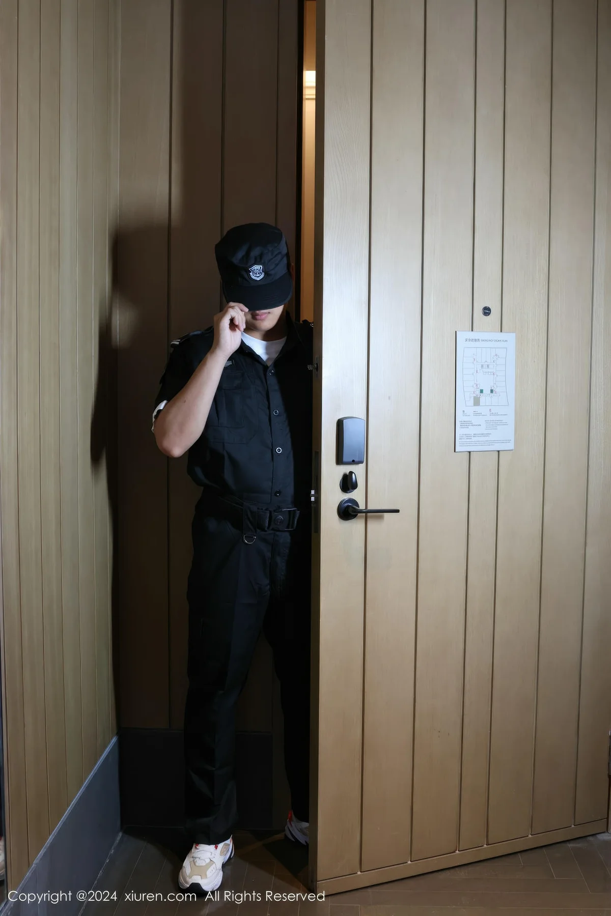 XiuRen 秀人 No.8991 小薯条nienie 连衣短裙性感写真11 - 4