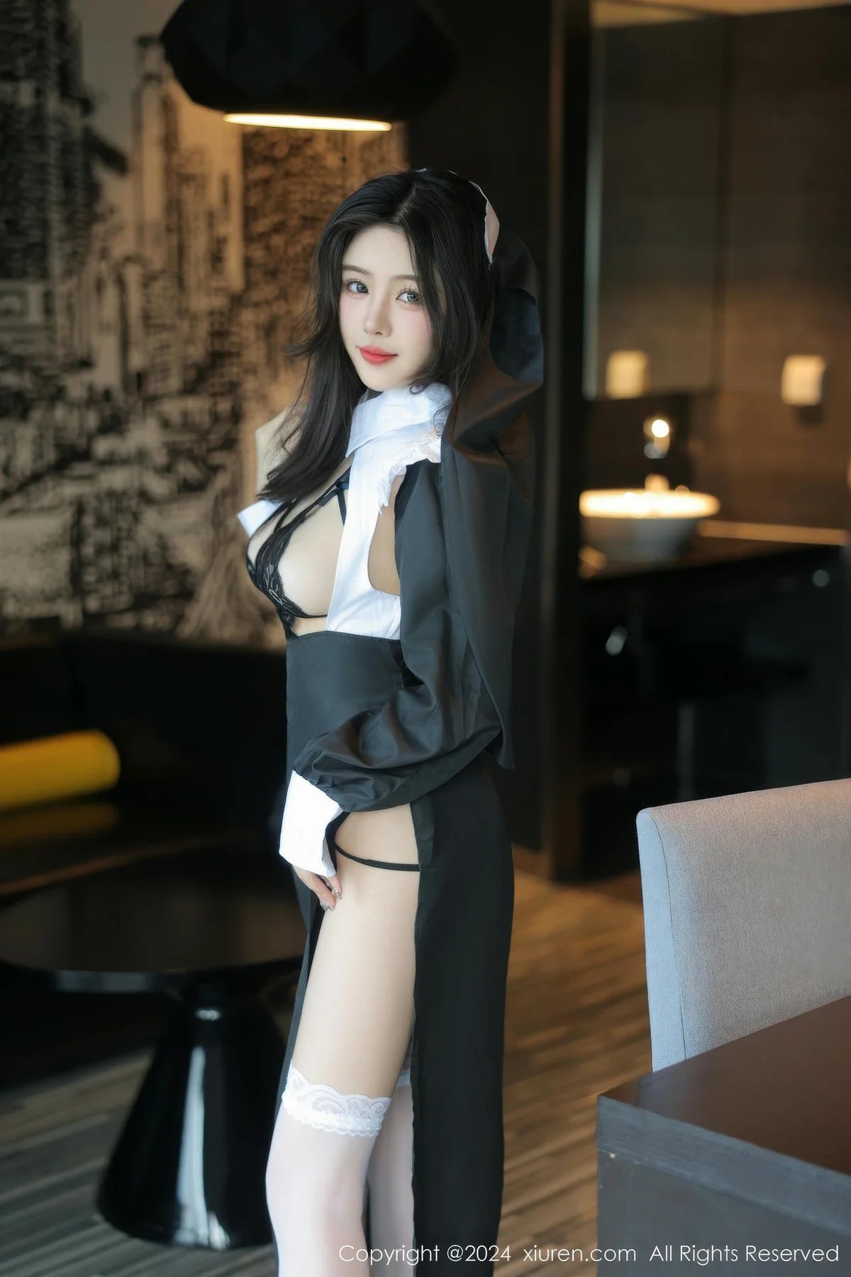 XiuRen 秀人 No.9045 袁圆 黑色修女服性感套写真1 - 2