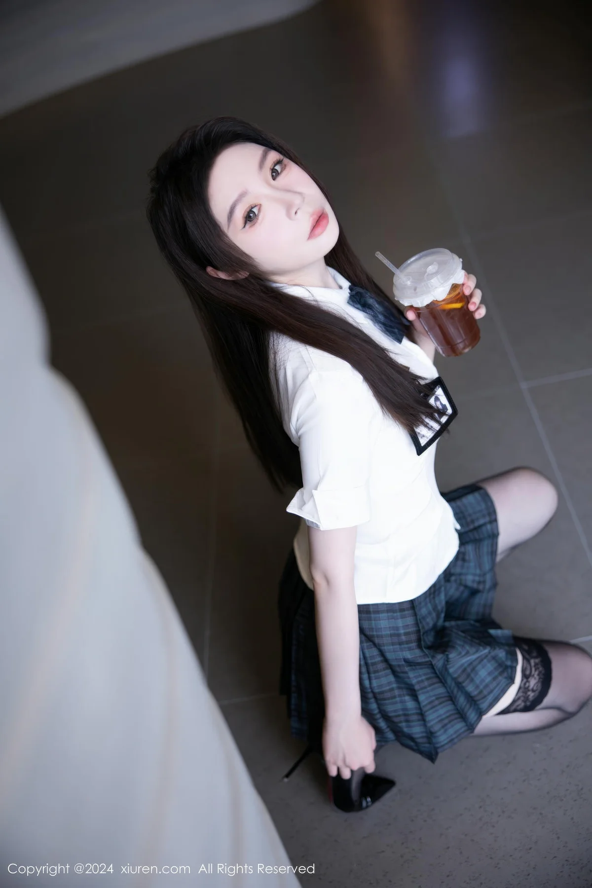 XiuRen 秀人 No.9074 梦心玥 性感JK制服性感写真 - 10
