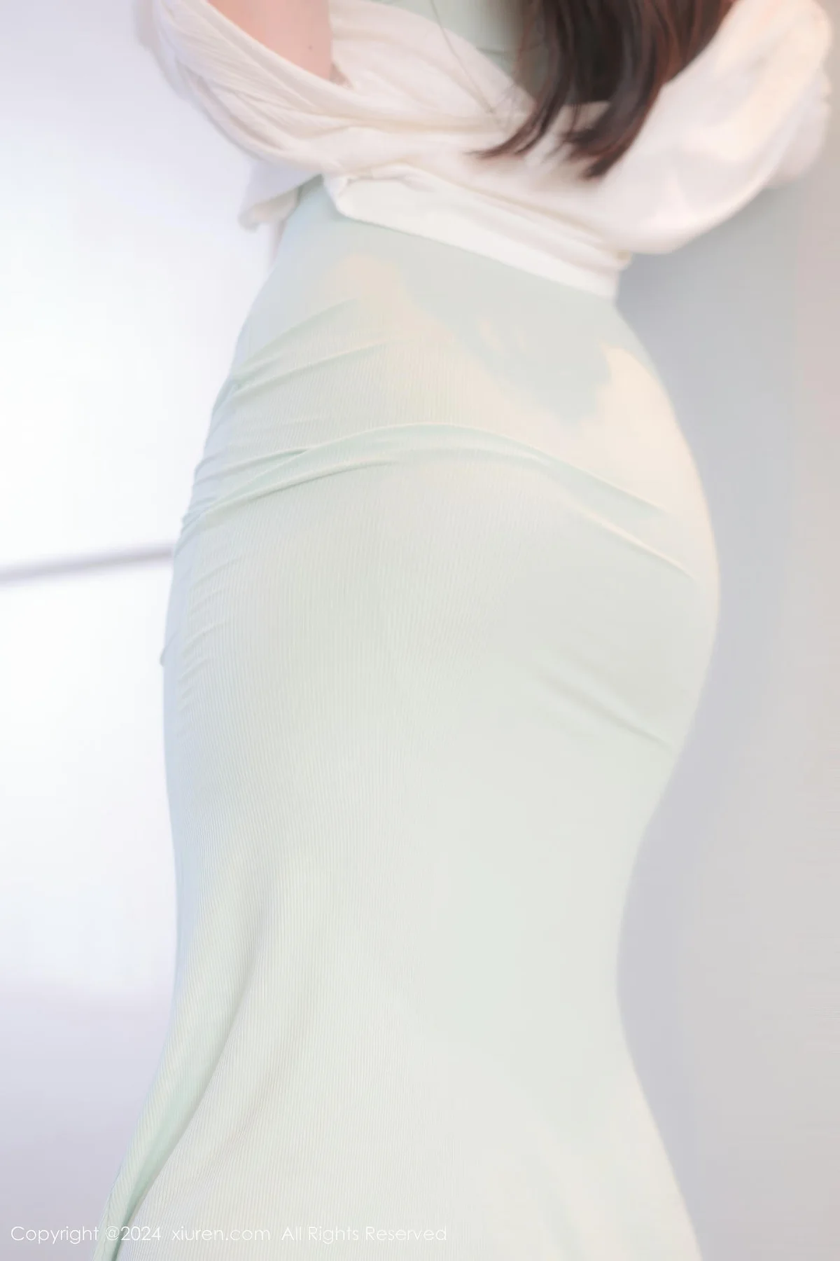XiuRen 秀人 No.9080 白茹雪abby 浅色连衣裙性感写真33 - 4