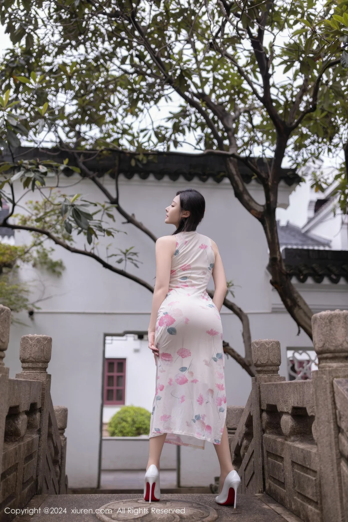 XiuRen 秀人 No.9087 小逗逗 诱人肉色丝袜性感写真11 - 2