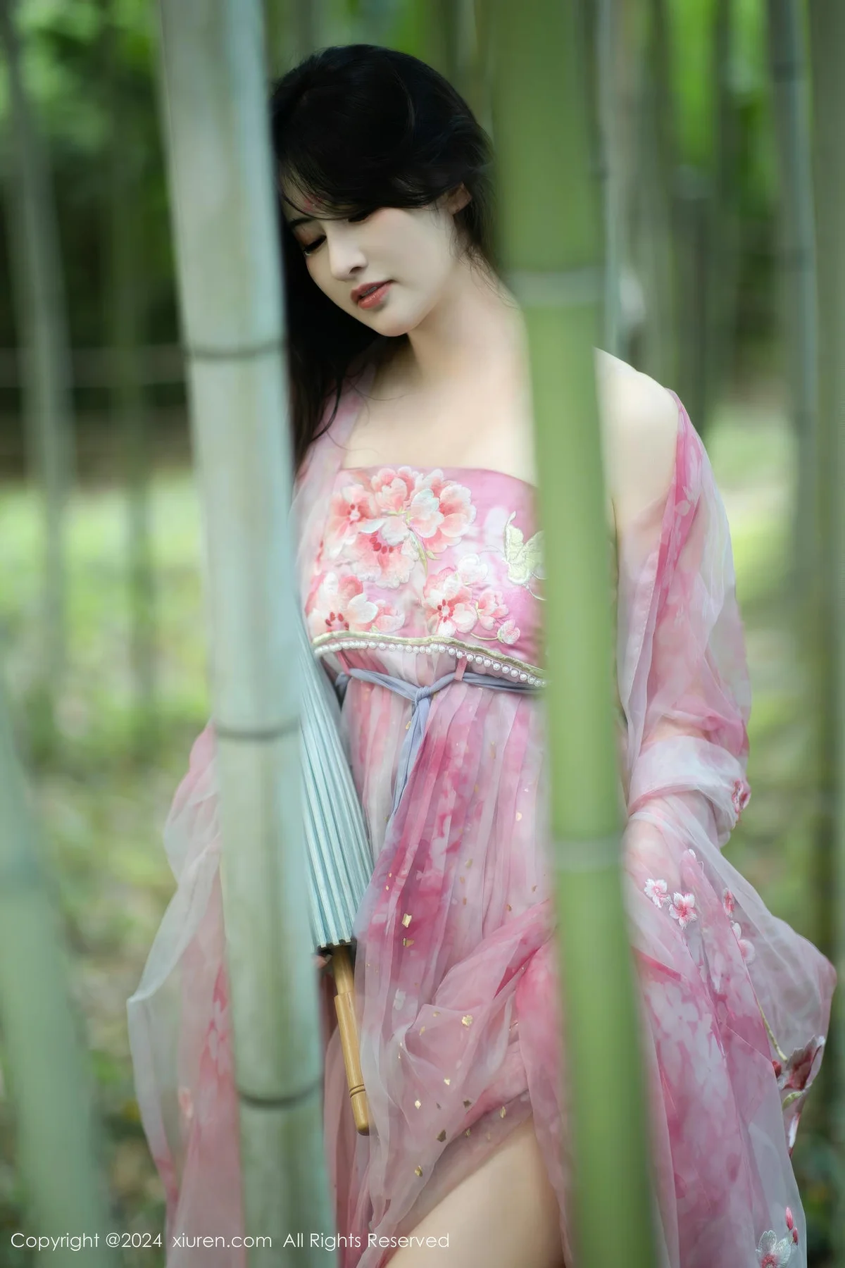 XiuRen 秀人 No.9100 诗诗kiki 粉色古风服饰性感写真1 - 2