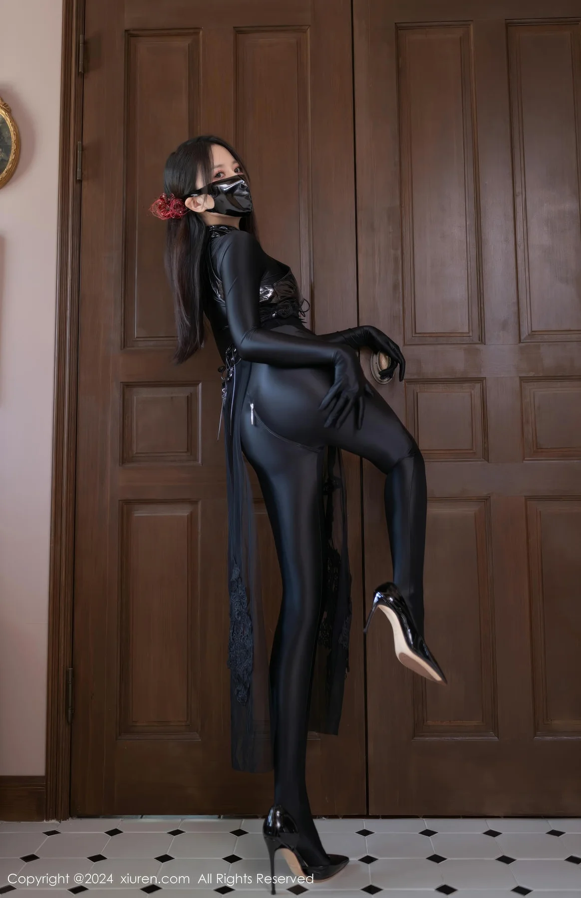 XiuRen 秀人 No.9125 鱼子酱Fish 黑色连体衣韩国旅拍写真111 - 8