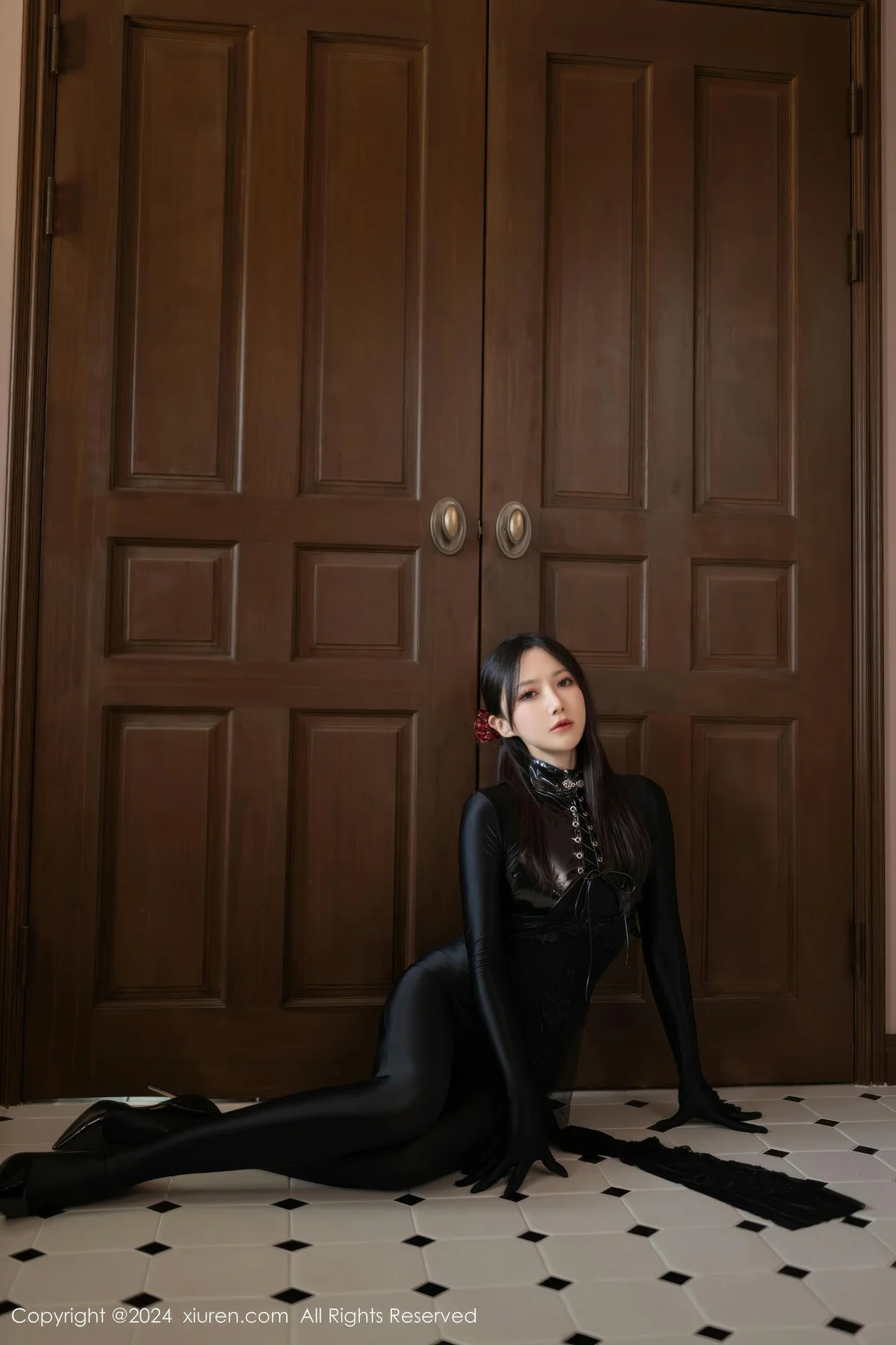 XiuRen 秀人 No.9125 鱼子酱Fish 黑色连体衣韩国旅拍写真111 - 8