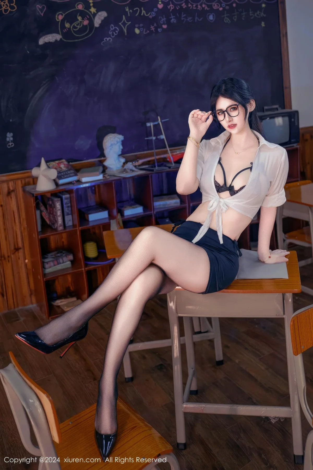 XiuRen 秀人 No.9130 诗诗kiki 私教化学老师性感写真33 - 6