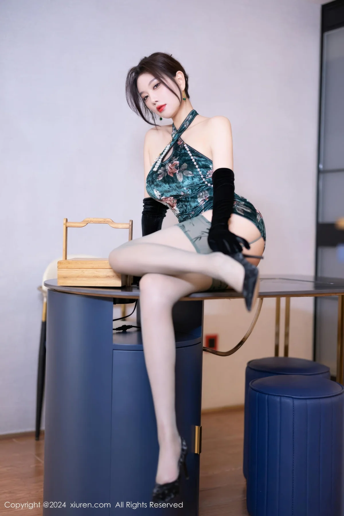 XiuRen 秀人 No.9165 杨晨晨Yome 气质美女私房写真 - 6