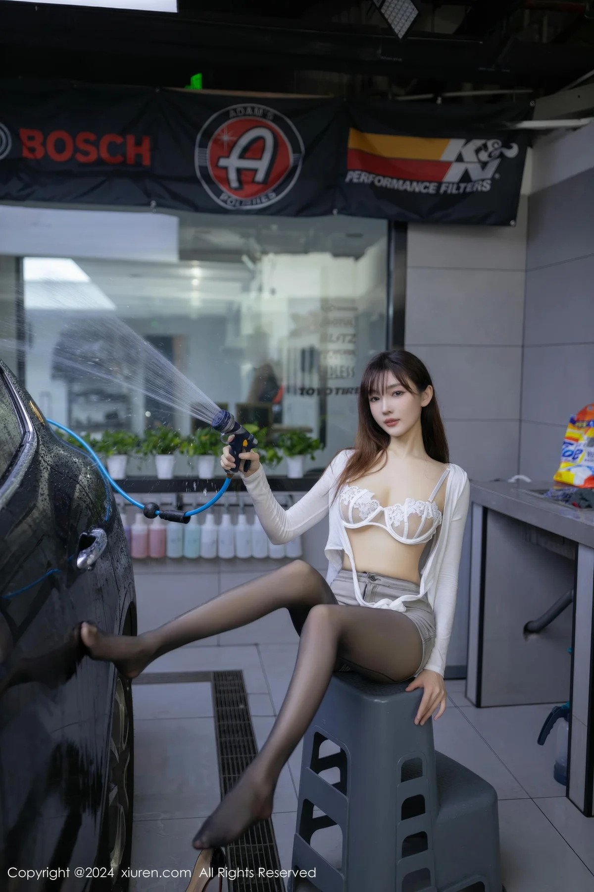 XiuRen 秀人 No.9181 陆萱萱 洗车主题拍摄 - 8