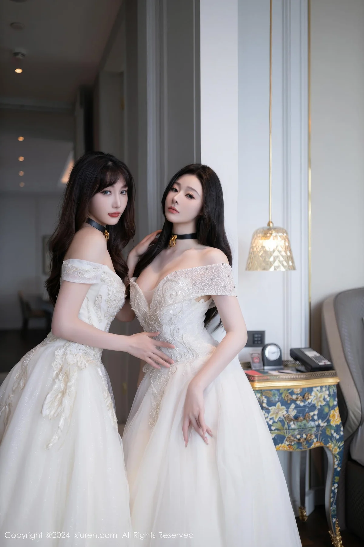 XiuRen 秀人 No.9240 小逗逗和陆萱萱 激情互动迷人丽质 - 9